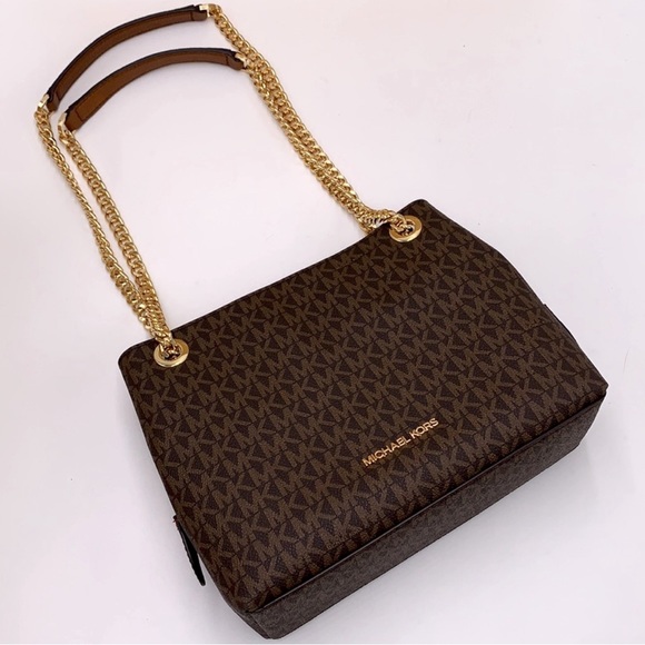 • gently used - Picture 1 of 4